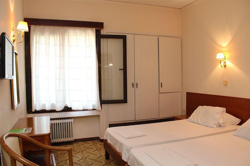 Nefeli Hotel Афины Экстерьер фото